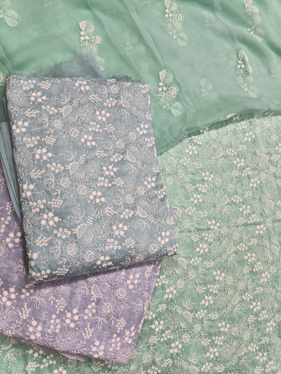 lawn 3 pc suit